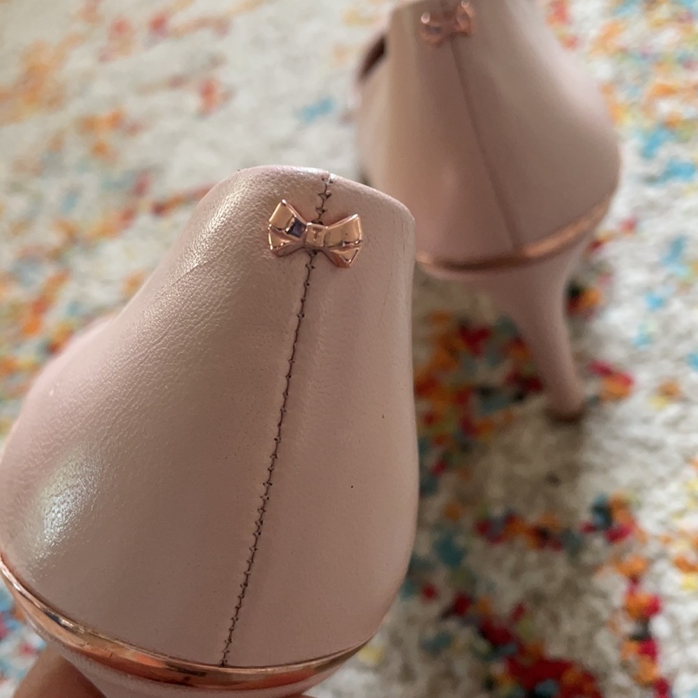 Ted Baker London Pointed Toe Leather Court Shoes - Picture 4 of 9